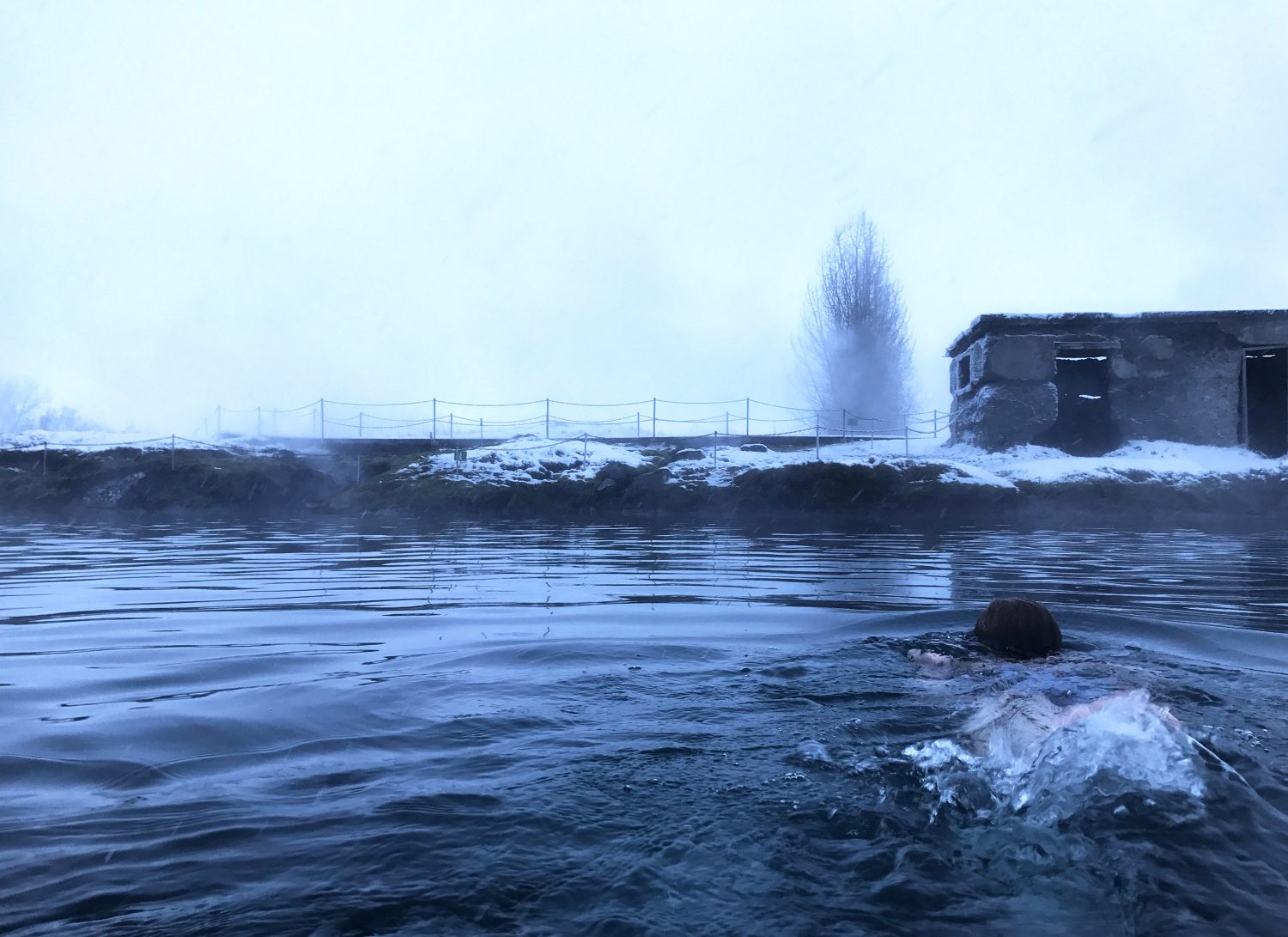 secret lagoon à fludir en islande