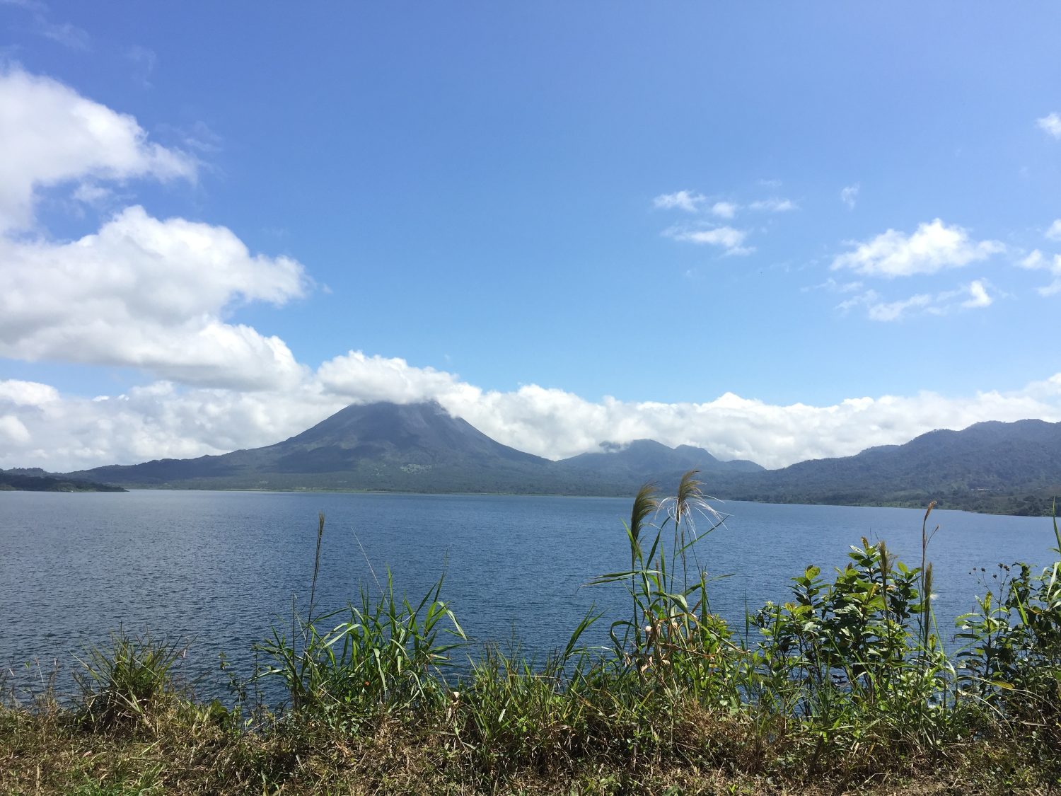 lac volcan arenal costa rica