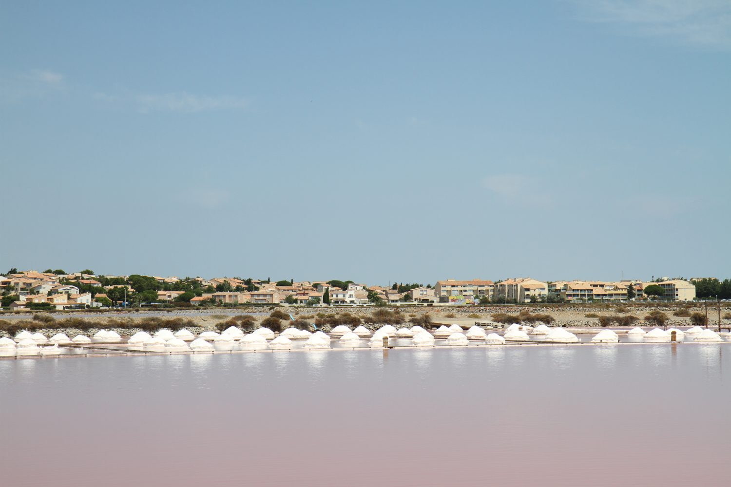 salin de gruissan eau rose